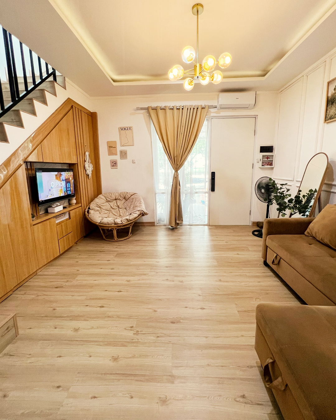 Aesthetic Modern Minimalist Living Room