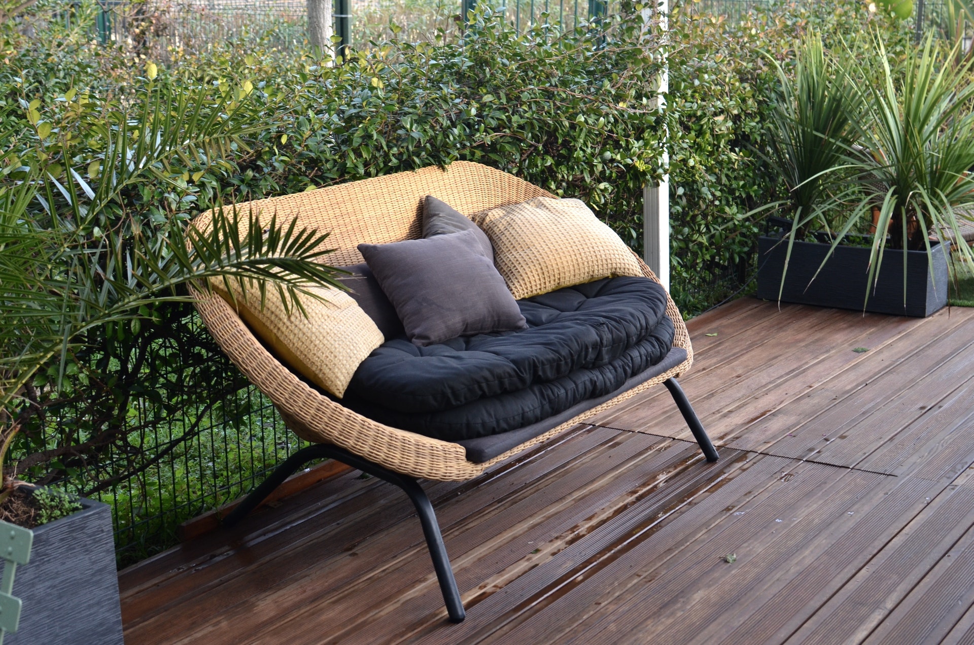 Decking WPC, Outdoor Mempesona!