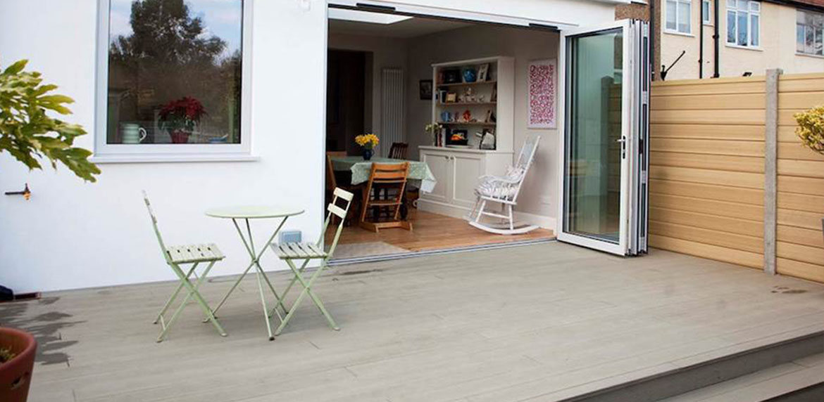 Tips Merawat WPC (Wood Plastic Composite) Decking